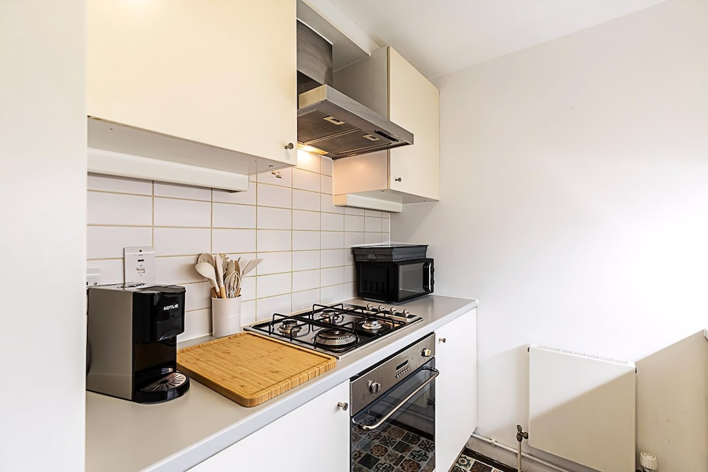 Cosy Camden Retreat Near Markets & Tube