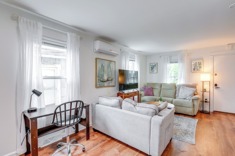 Walkable Dtwn Townhome Near Campus & Palmer Square