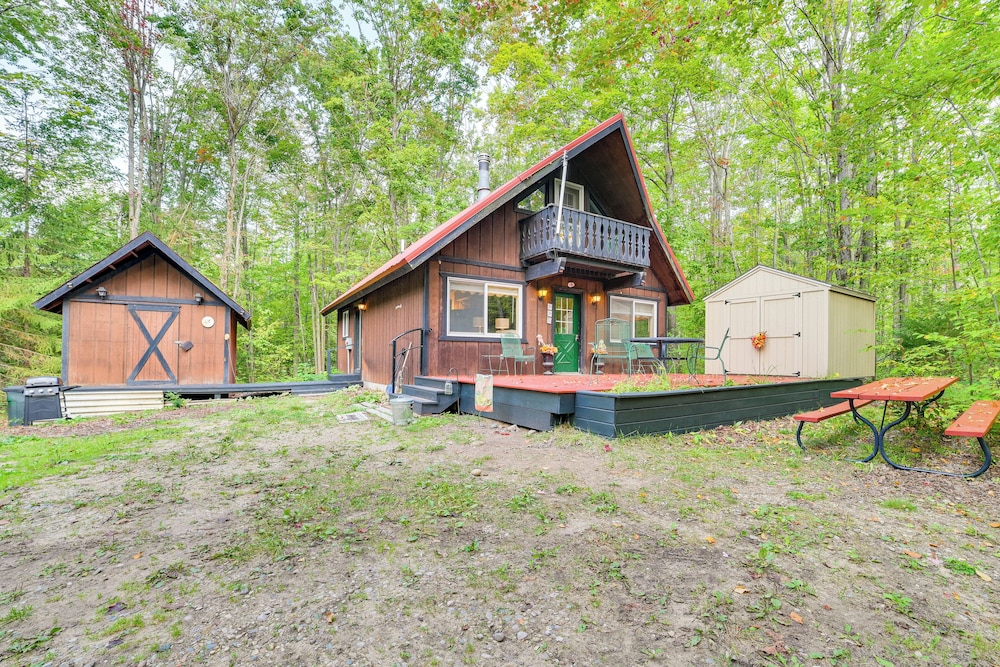 Indoor Pool Access: Cabin in Lakes of the North!