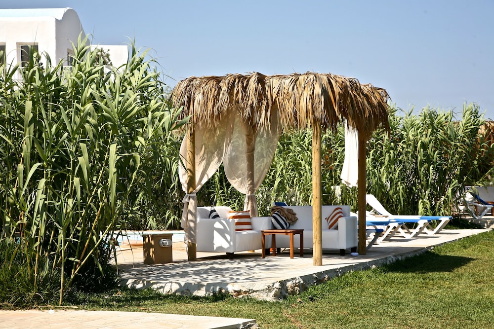 Hotel Thalassines Beach Villas - Image 1