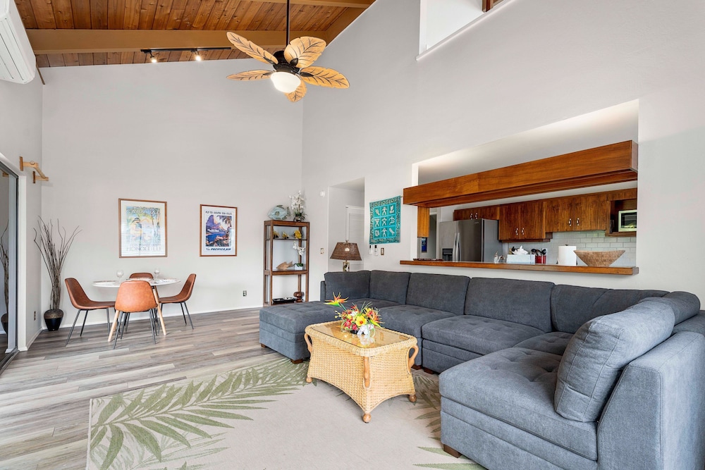 Fairway & Ocean Views - Updated Top Floor - AC- Vrkcv