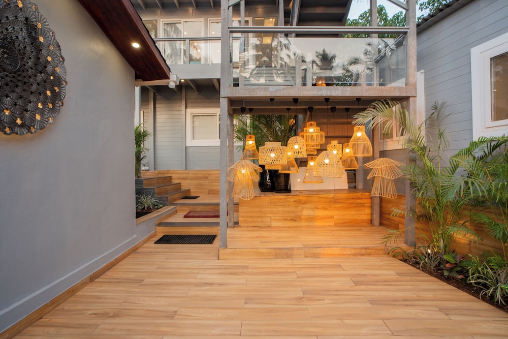 ELIVAAS House of Neptune 1 BHK Boutique