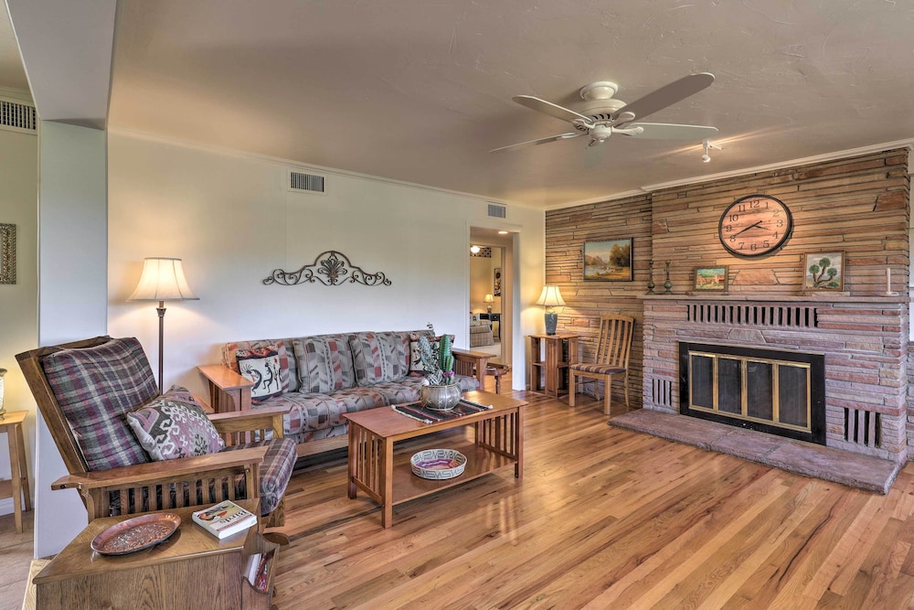 Walk to Watson Lake: Private Prescott Home!