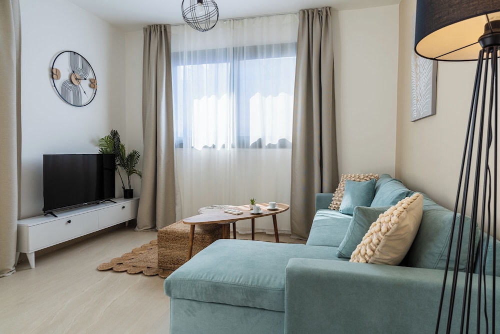 Jas Living Apts & Balconies in Larnaca