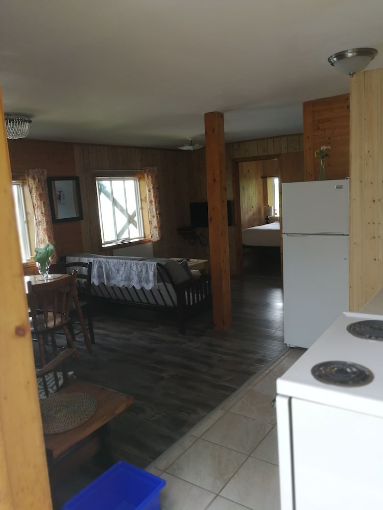 Knotty Pine Cottages