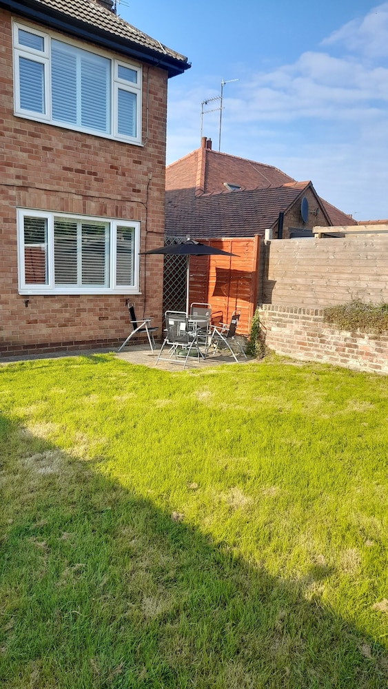 Captivating 2-bed Apartment in Bridlington view 5