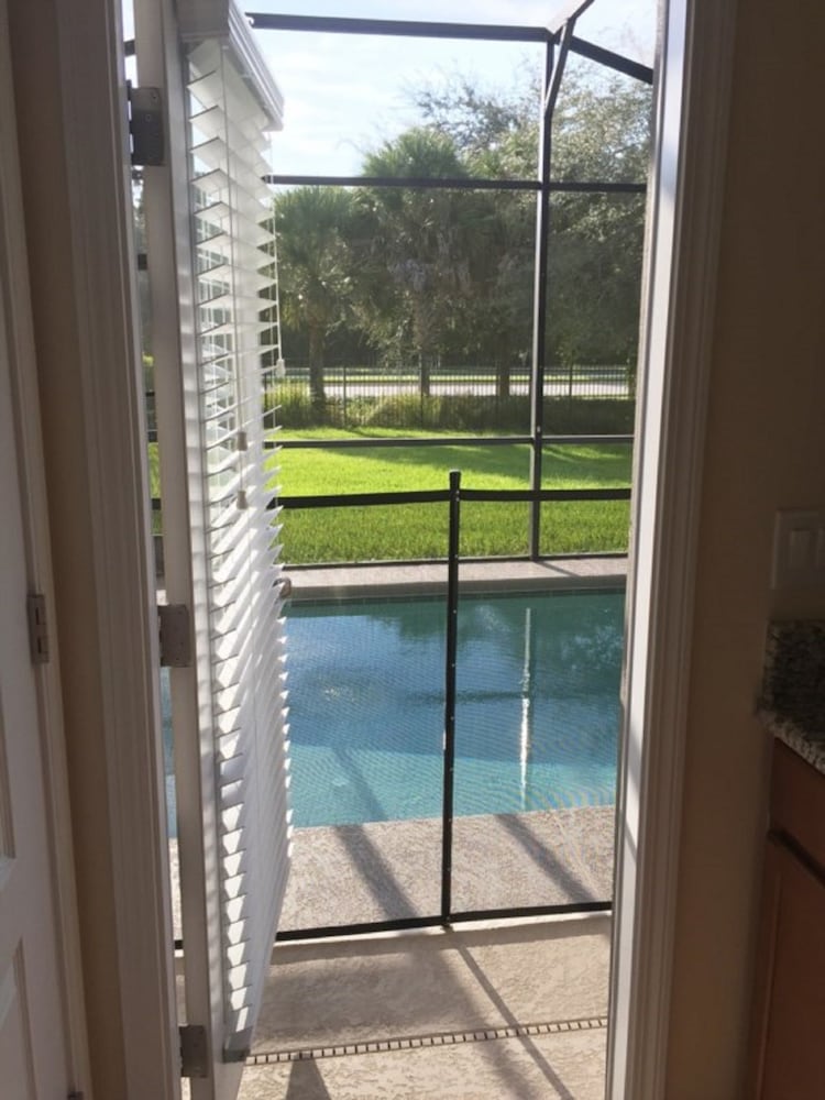 Paradise Palms Resort Orlando