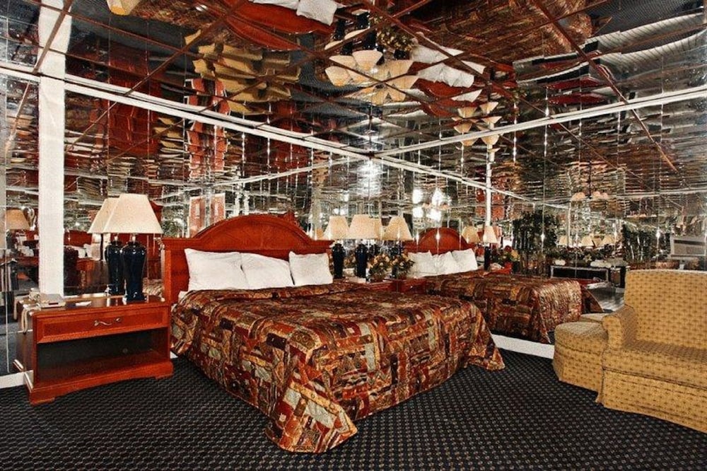 Regal Inn Suites - Property Image 27