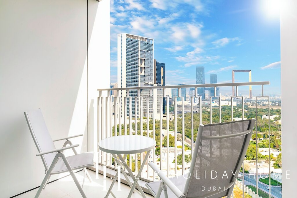 LUX The Downtown Zabeel View Suite