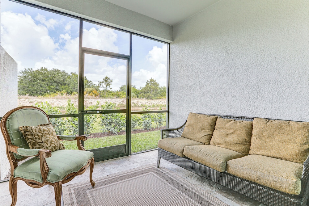 15 Mi to Downtown Fort Myers: Golf Getaway