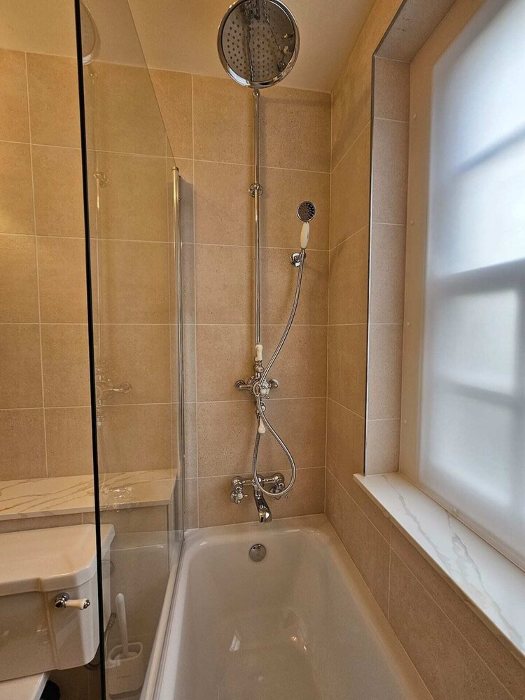 Elegant 3BD Flat Heart of London, Marylebone!