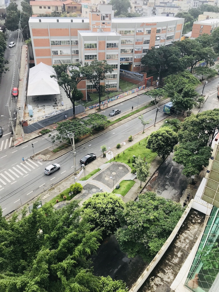 Apartamento Amplo Temporada Próximo a Expominas