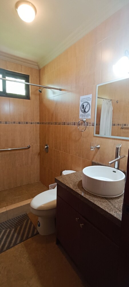 La Rivera Chamba view 2
