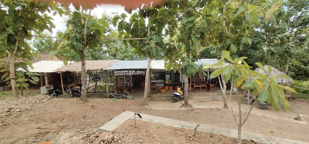 Dempak Indah Camp and Resort view 2