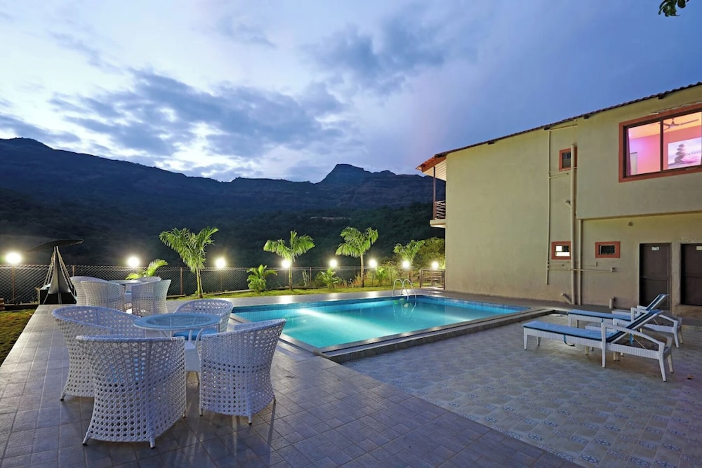 Mayank Farm - Valley View Pool Villa