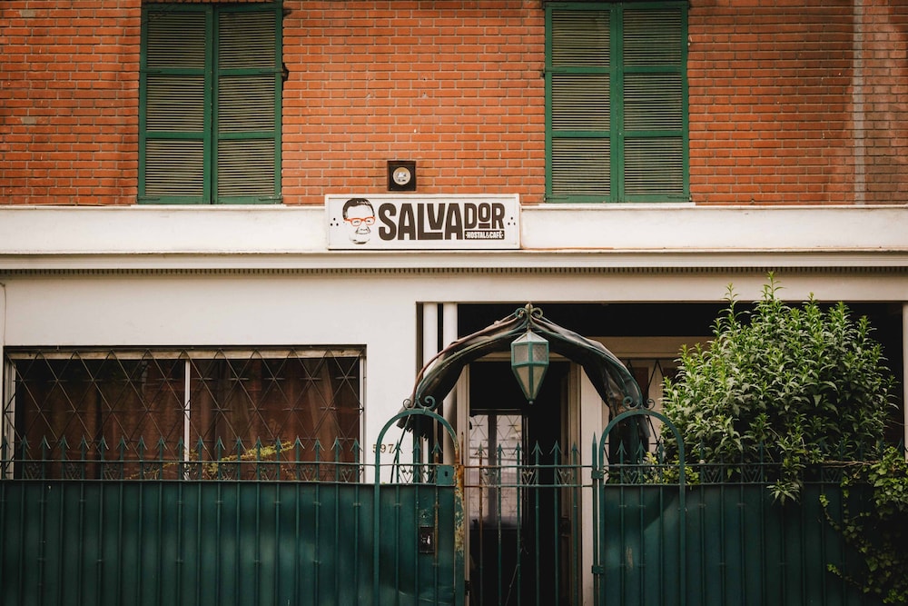 salvador hostal&cafe