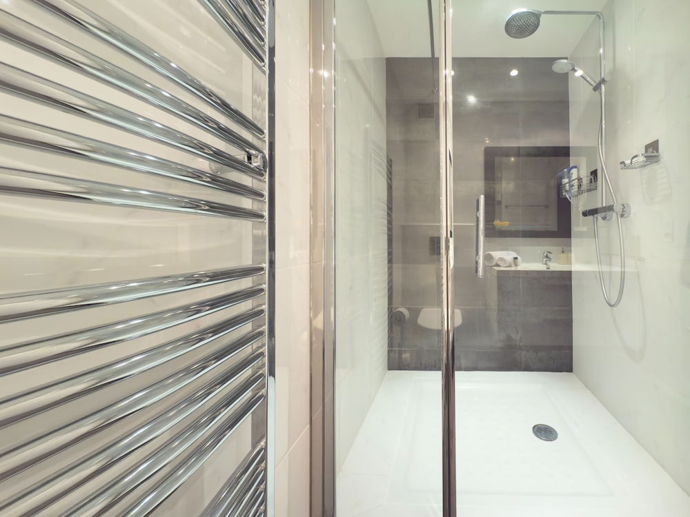 L Artiste in Cannes With 3 Bedrooms and 3 Bathrooms