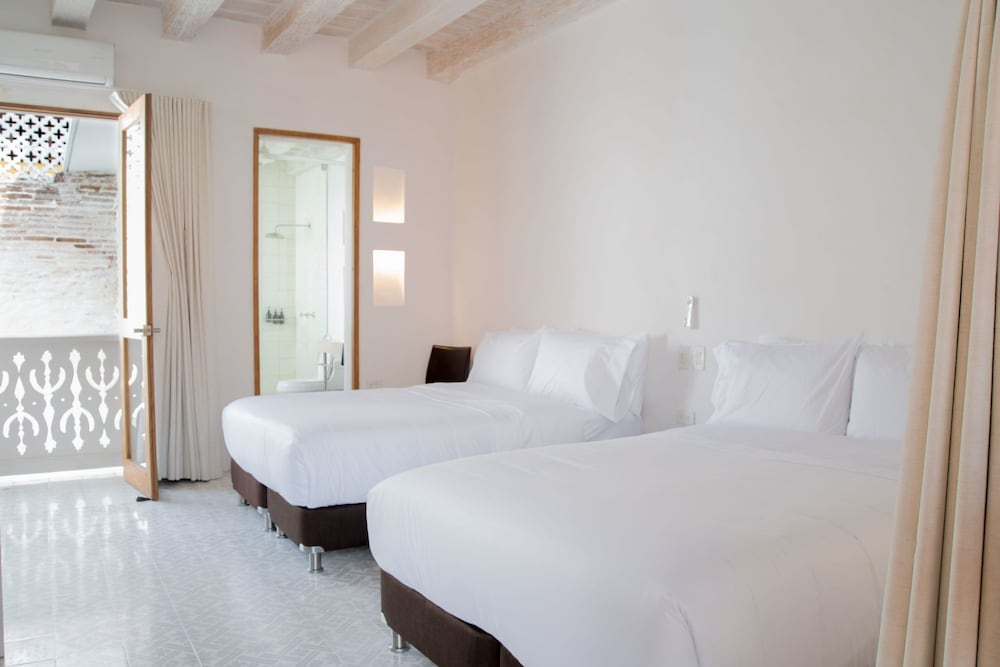 w Magnificent 3BR House w Modern Deco in Cartagena