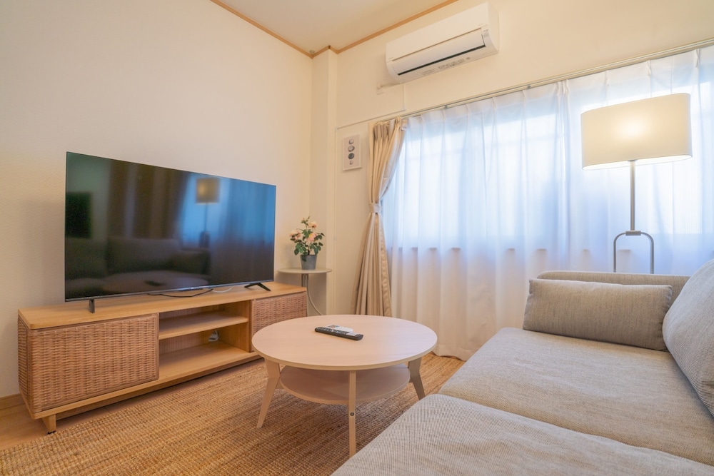 Osaka Maple Court