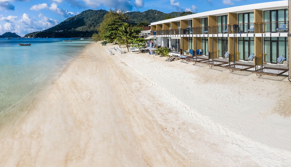 Hotel Blue Tao Beach Hotel - Image 1