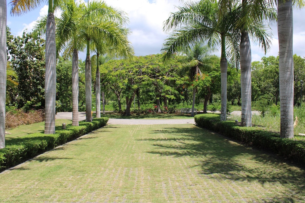 Villa MB