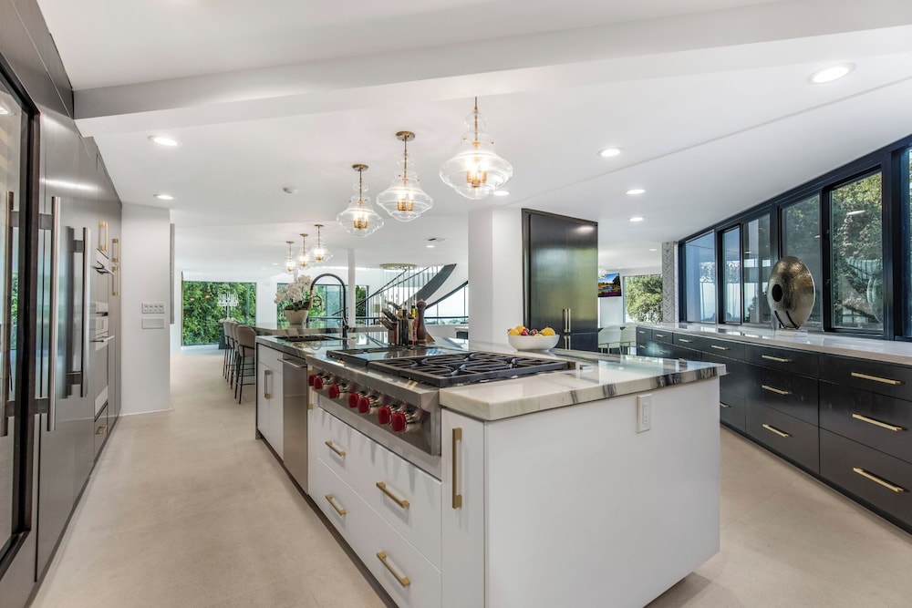 Los Angeles Vacations - Bel Air Yacht Mansion - Property Image 41