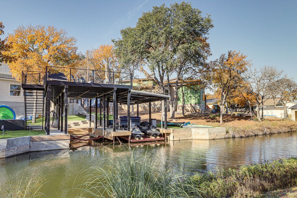 Marble Falls Vacations - Pet-friendly Lake LBJ Retreat w/ Deck  Hot Tub! - Property Image 2