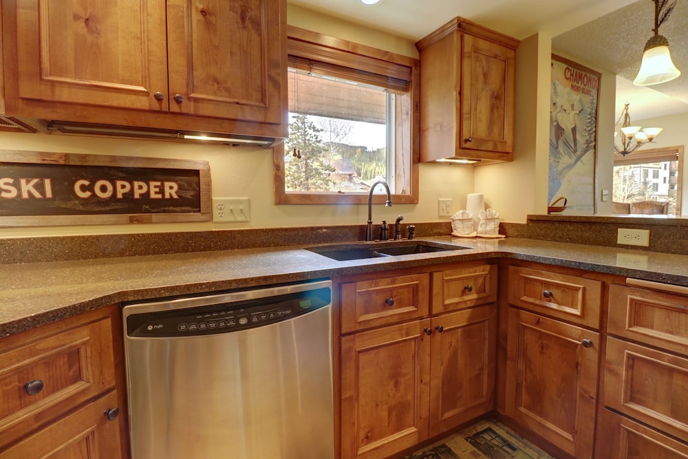 Wl210 West Lake Lodge 2 Bedroom Condo