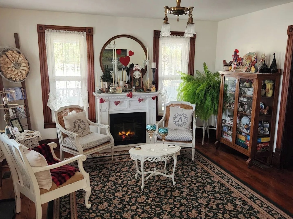 Applesauce Inn B&B view 4