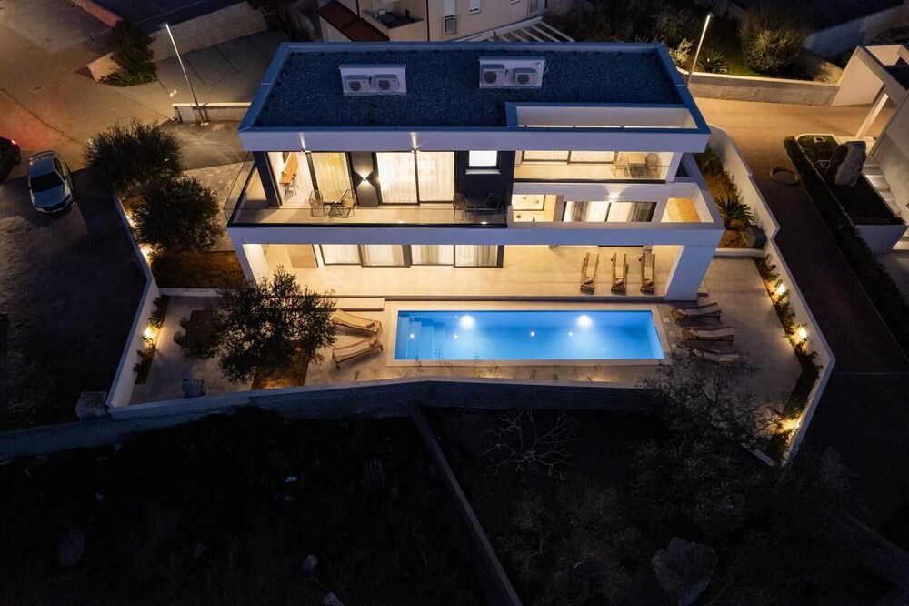 Villa Cataleya with private heated pool