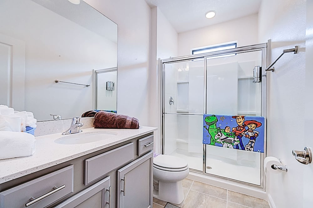 5893 Family Fun Home With Pool Near Theme Parks