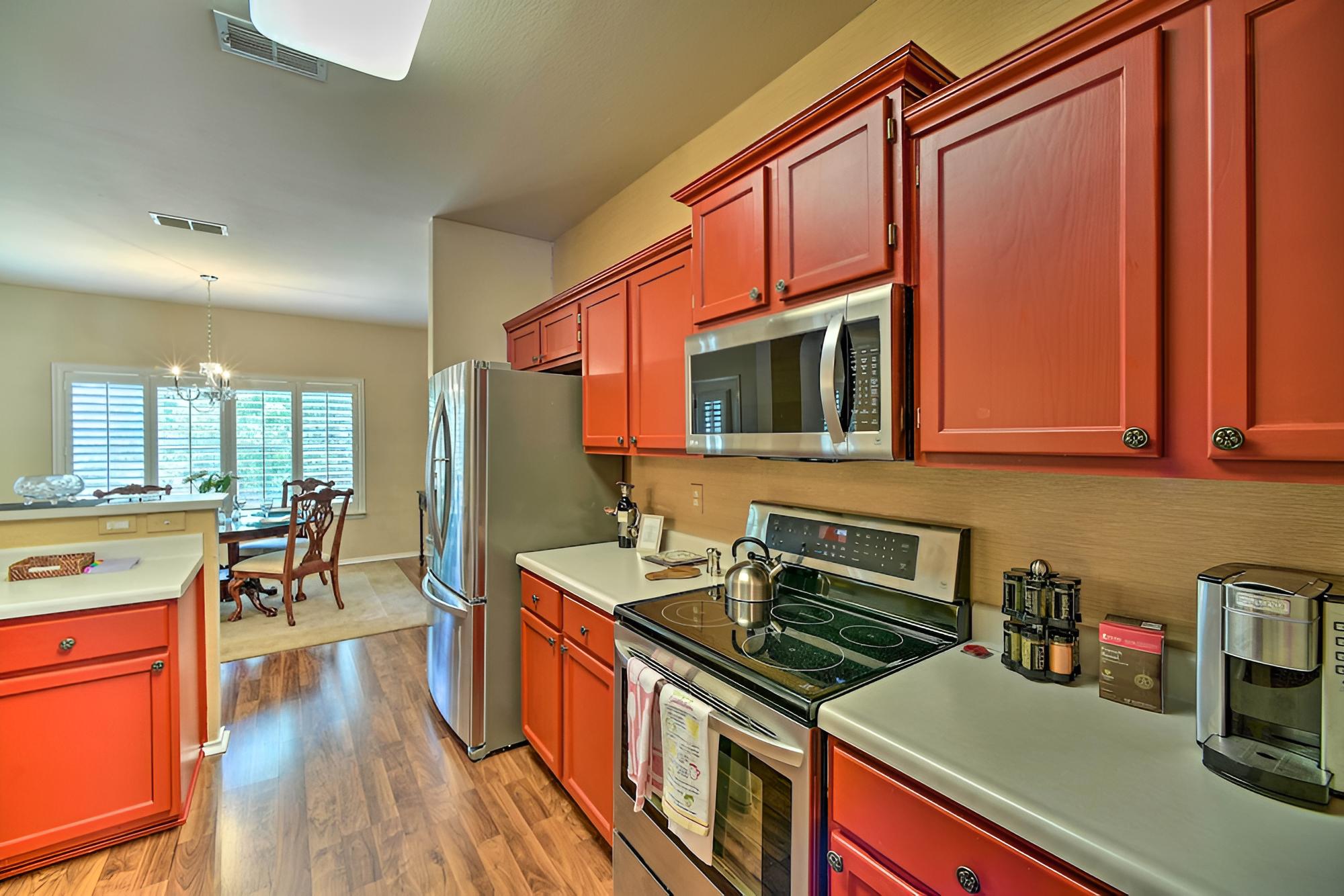 Upscale San Antonio Home W/screened-in Porch! view 2