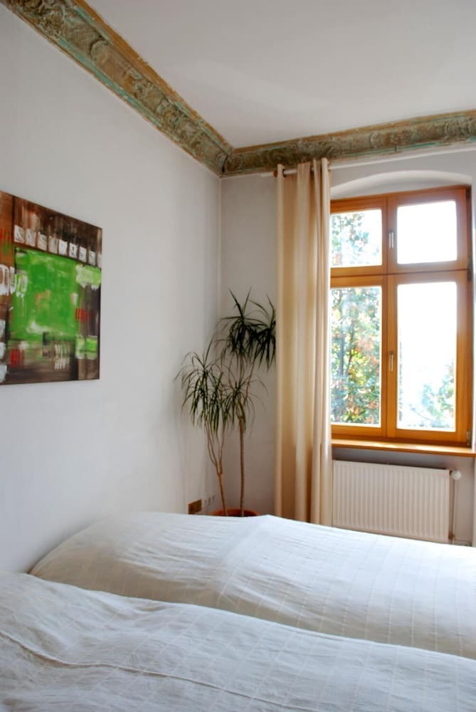 Apartment- und Zimmervermietung am Park view 5