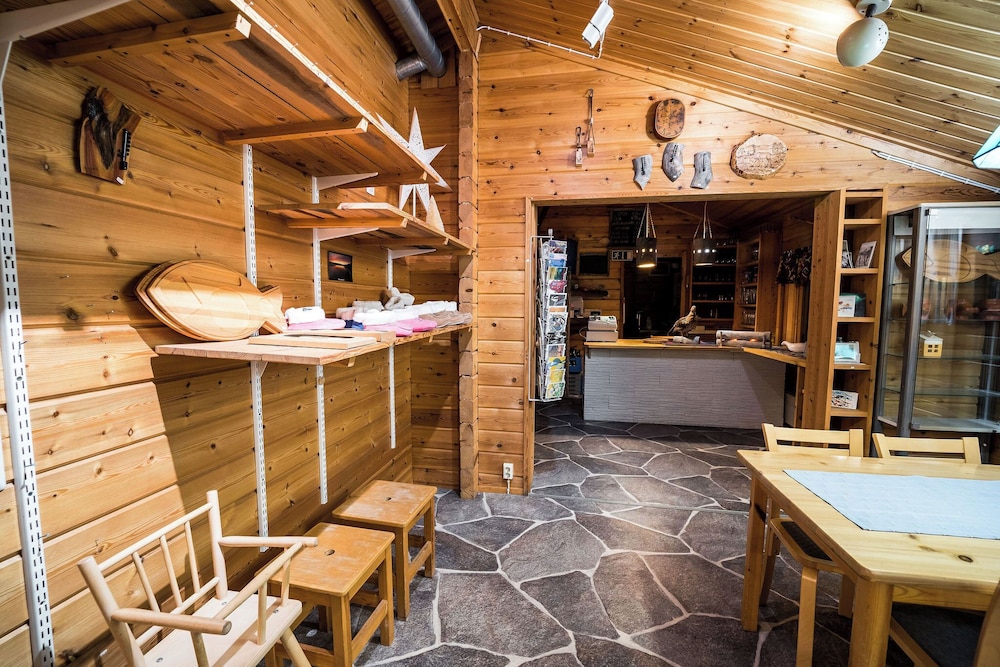 Mökit & Camping Peurasuvanto