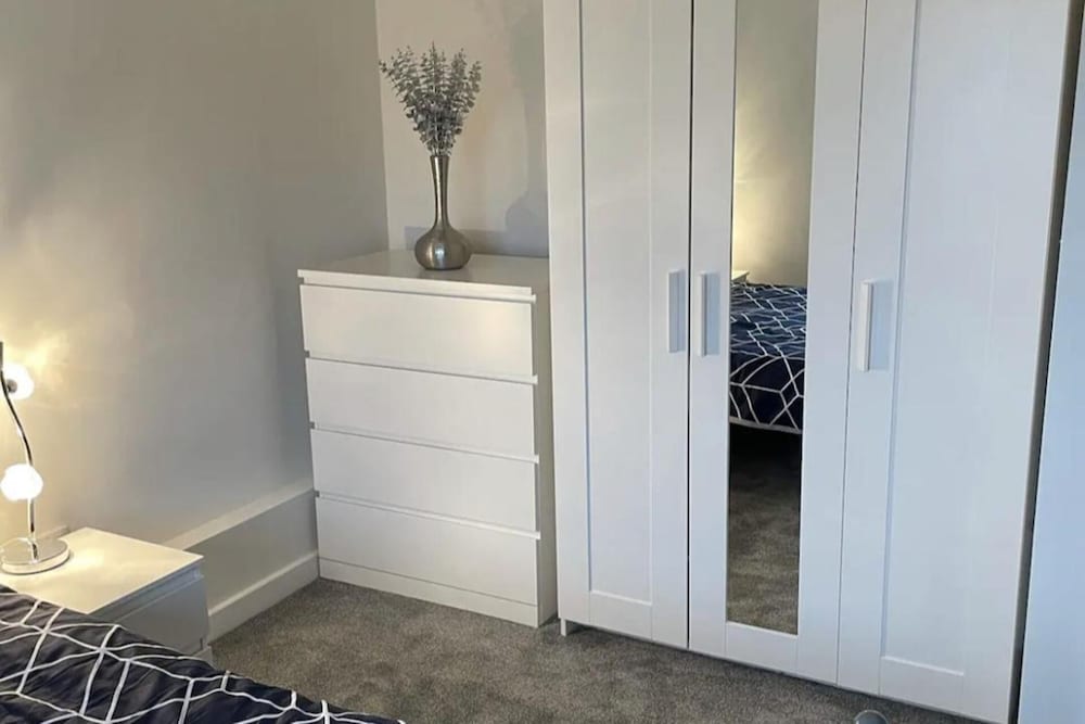 Immaculate 1-bed House in Didcot view 2