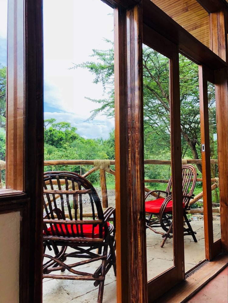 Mara Sweet Acacia Lodge