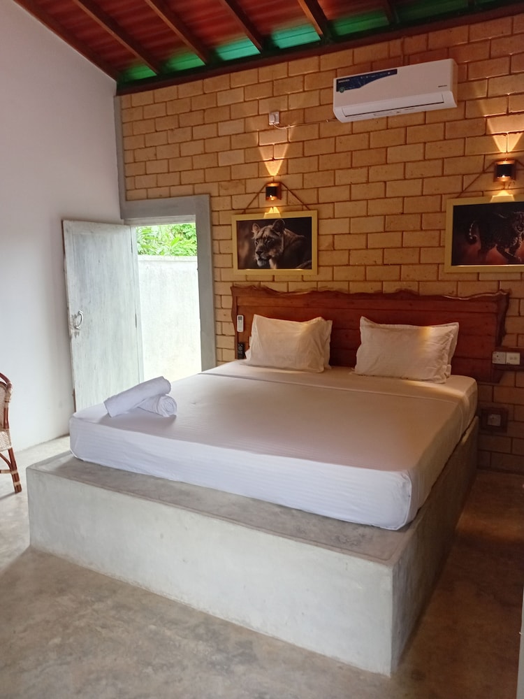 Light villa galle