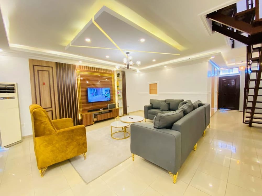 Deluxe Apartment view 5
