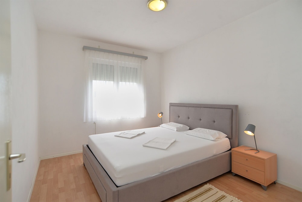 Apartments 2071
