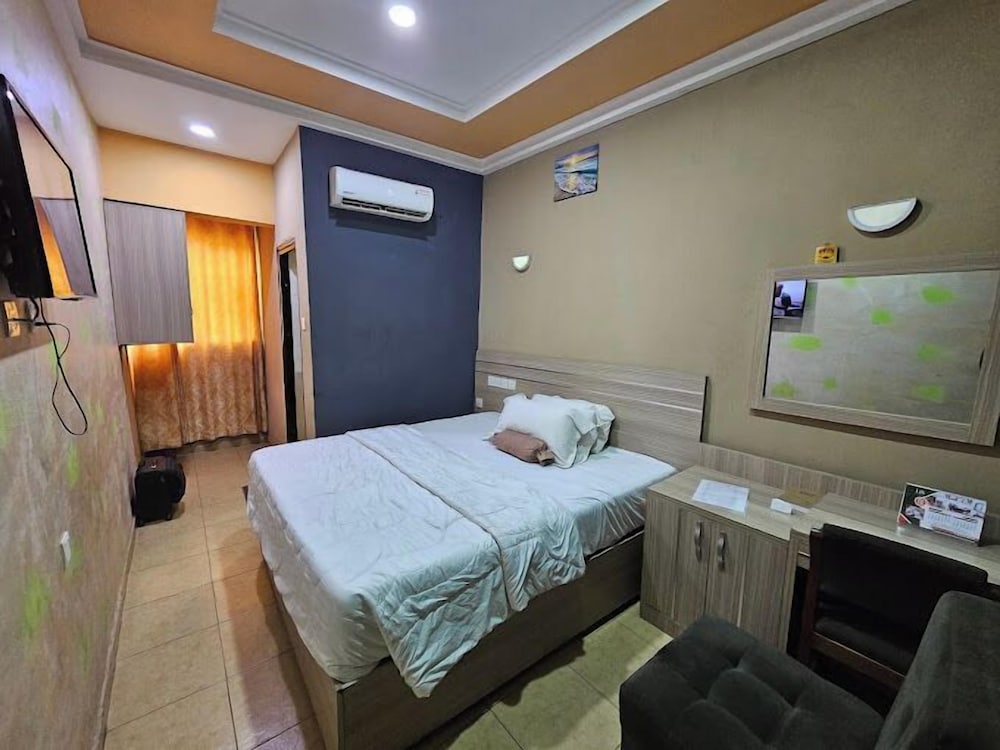 Somewatt Fresh Hotel