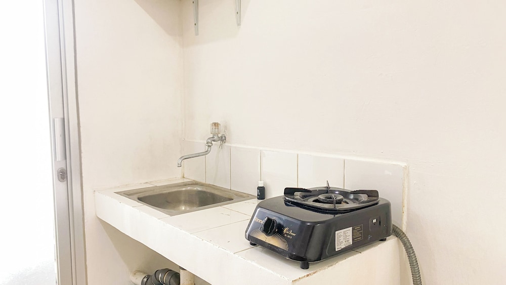 Homey And Modern 2Br At Green Bay Pluit Apartment