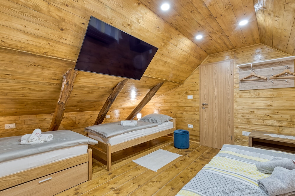Eco House Lina With Hot Tub and Sauna view 2
