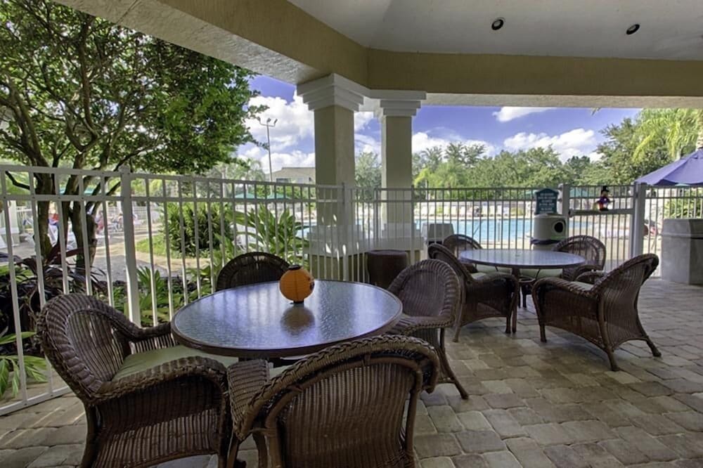 Luxury Windsor Palms Villa W/ Pool Near Disney! 4 Bedroom Villa