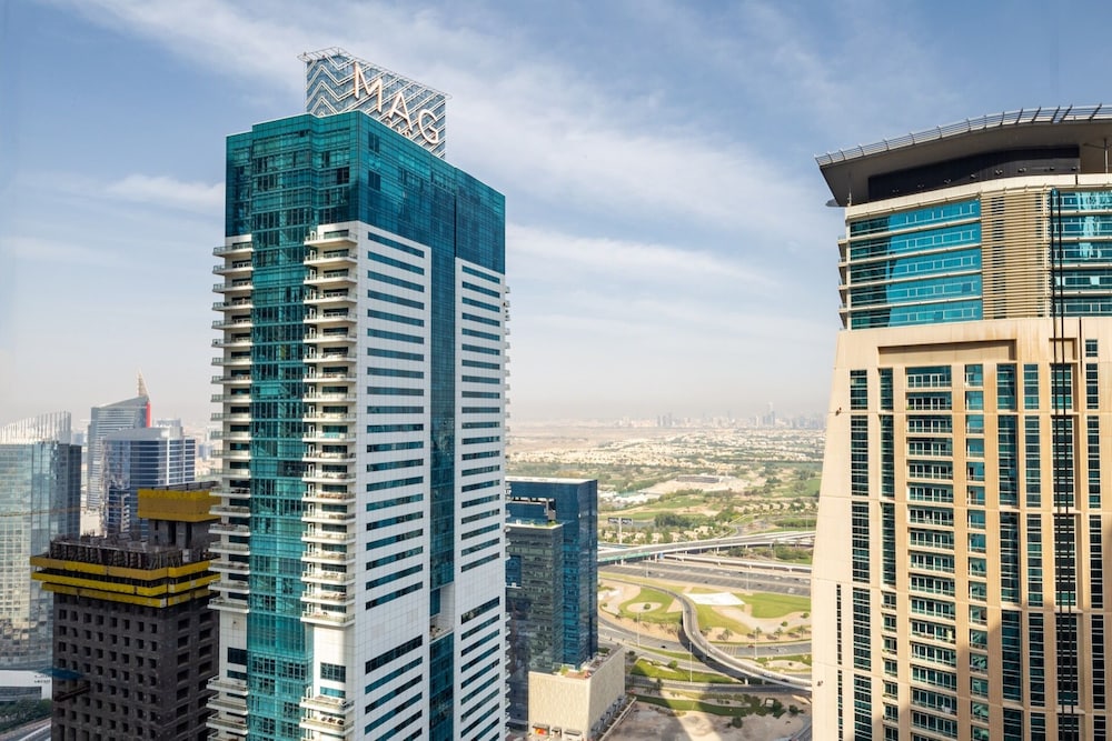 Stylish & Spacious 2BR In Dubai Marina