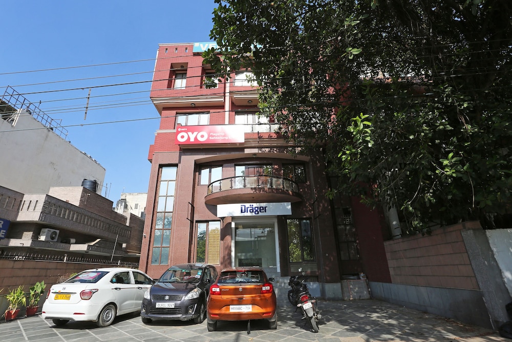OYO Flagship 746 Bhikaji Cama Place
