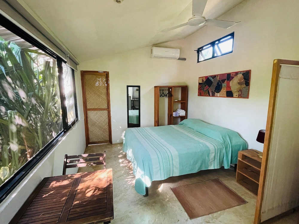 Hotel Centro Sati Bungalows - Image 1