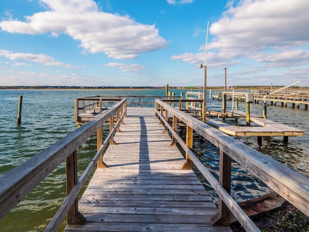 Nicholson Oaks by Topsail Realty
