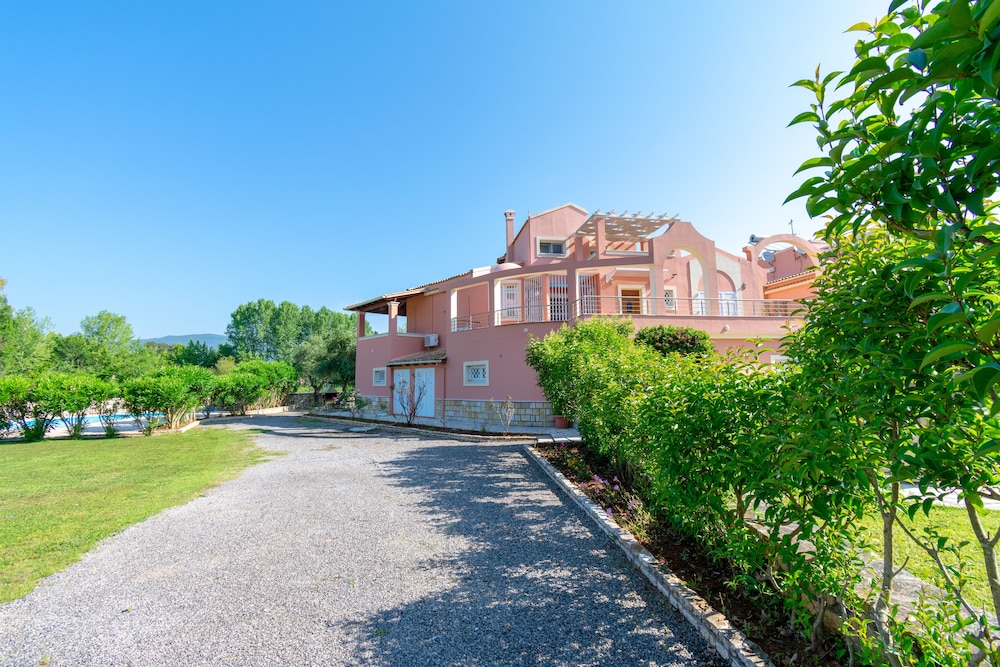 Villa Leo Dassia Corfu