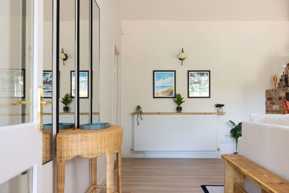 Homely Cottage for 6 Near Chichester Goodwood