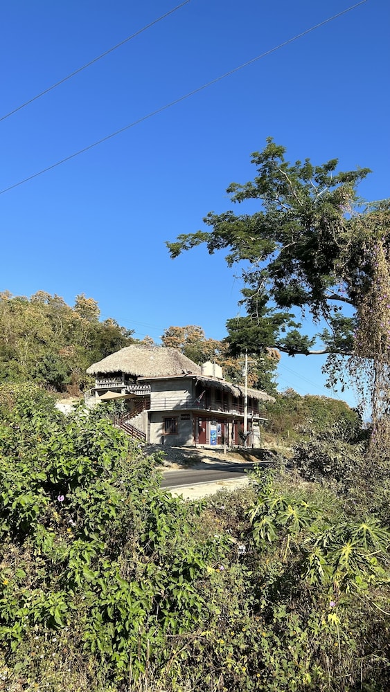 Hotel Casa Nayechee Hospedaje & Dive Center - Image 1